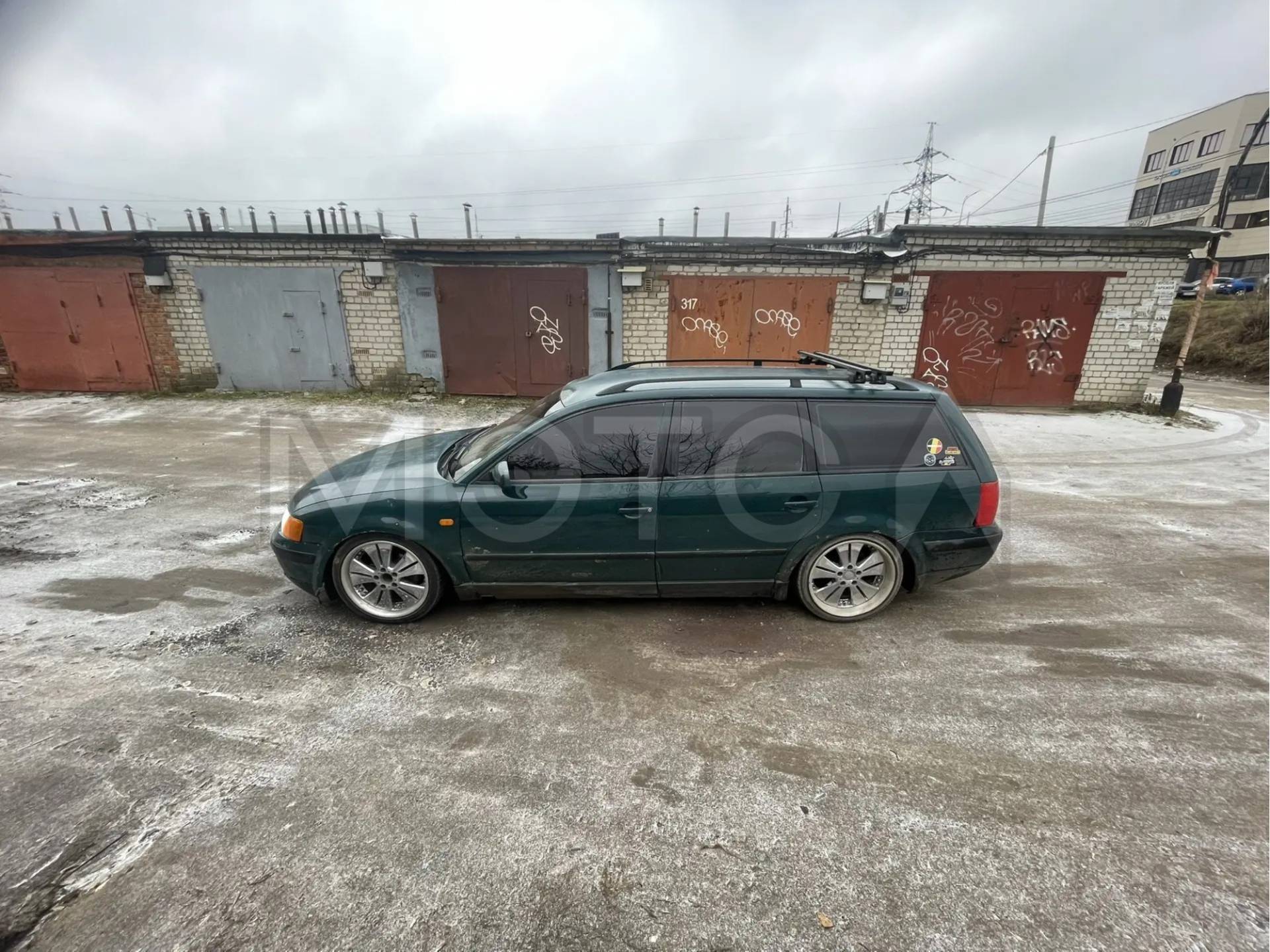 Автомобили: Автомобиль легковой 
Марка - VOLKSWAGEN; Модель – PASSAT VARIANT
5V; Год изготовления – 1997; VIN - WVWZZZ3BZWE160734