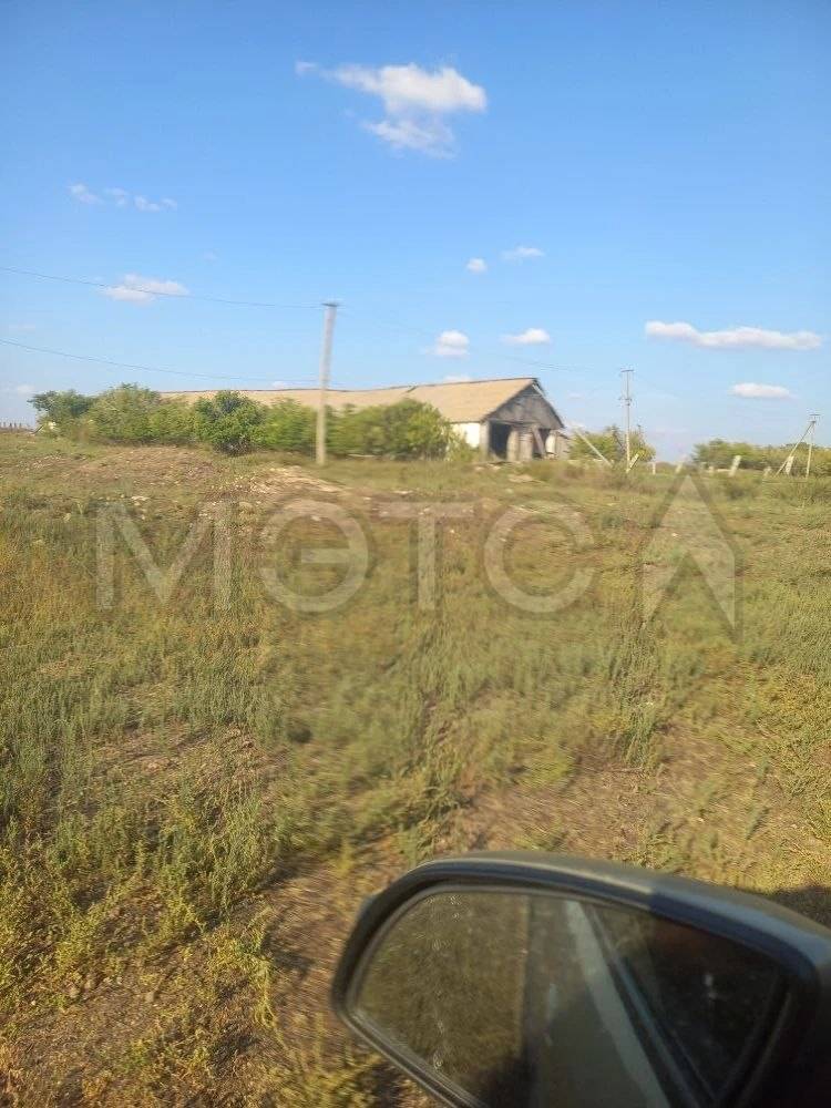 Здания (кроме жилых) и сооружения, не включенные в другие группировки: Нежилое здание, площадь 1395.1 кв.м., назначение: Нежилое, адрес (местонахождение): Россия, 413457 ,Саратовская обл,Дергачевский р н,,Петропавловка с,Животновод…