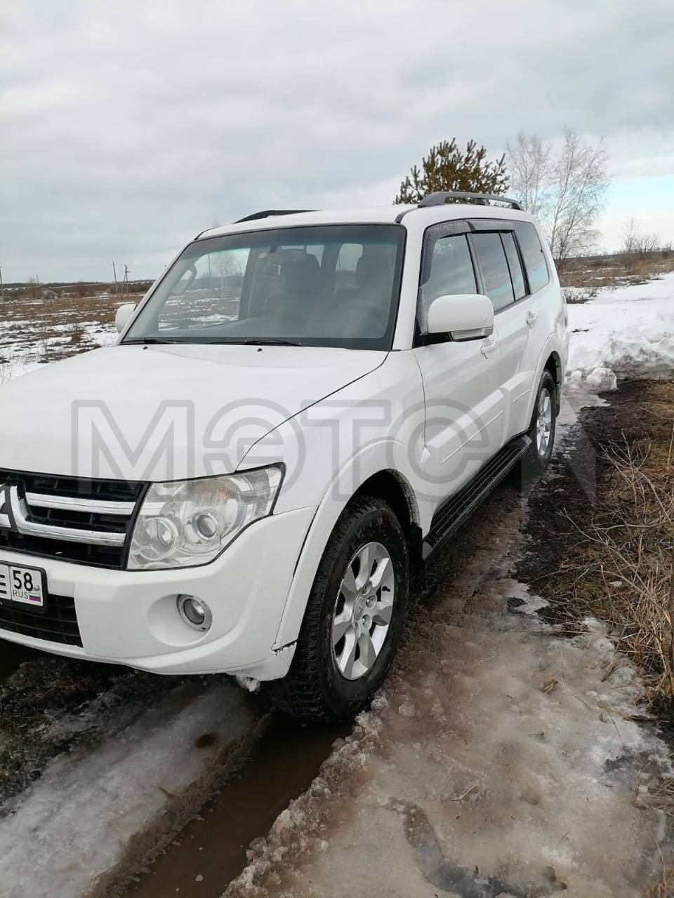 Автомобили: Лот №1 - легковой автомобиль, MITSUBISHI PAJERO, VIN:  JMBLYV93WEJ002842, 2013 года выпуска.