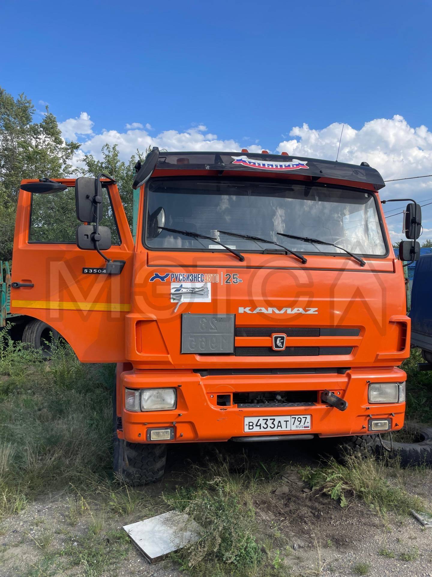 Автомобили: Седельный тягач «КАМАЗ B2130», VIN: «XTC535045K1415244», г. р.з. «В 433 АТ 797». Пробег 115148,5 км., 5184,8 м.ч.