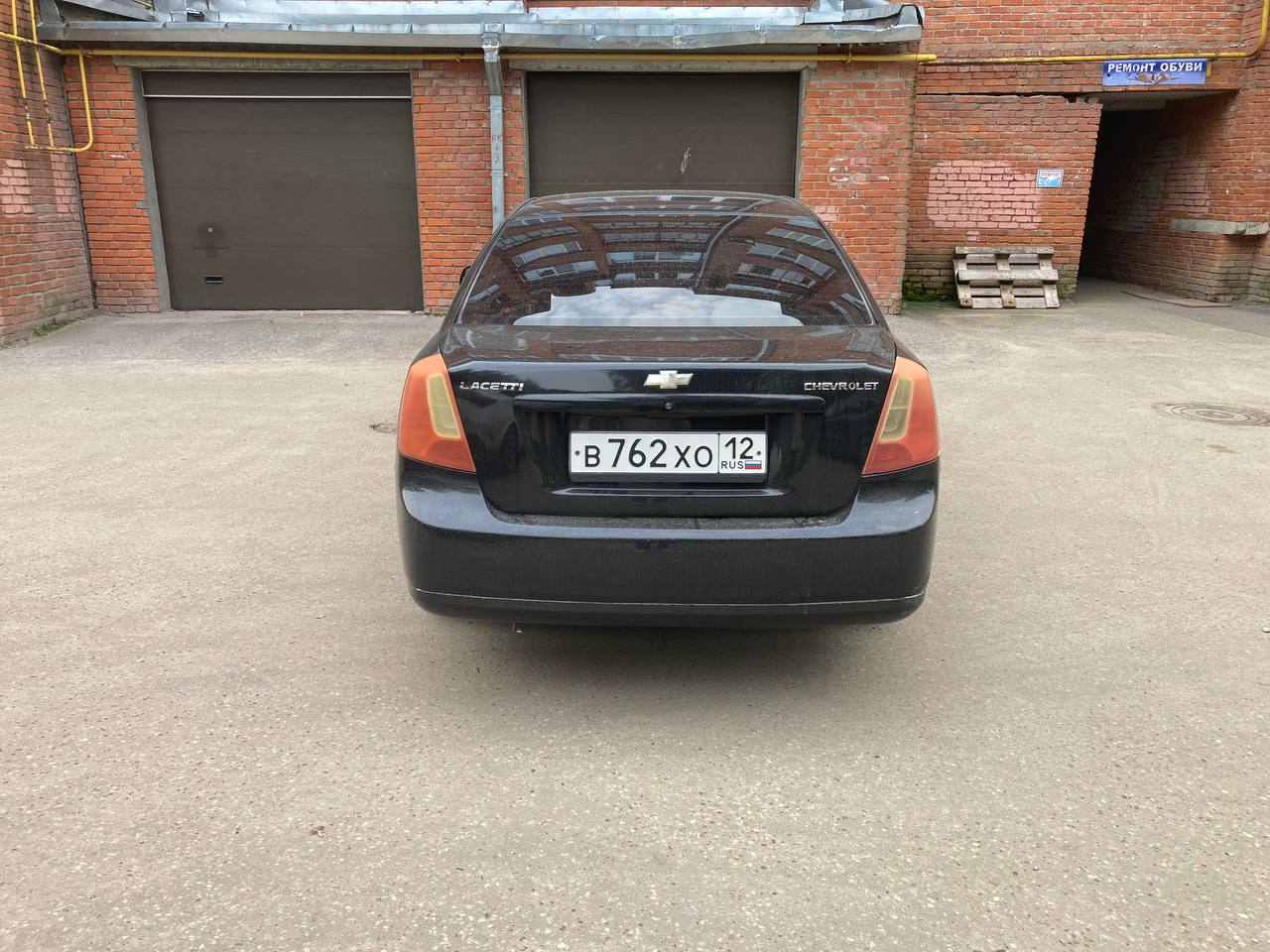 Автомобили: Лот №1: Легковой автомобиль, марка: ШЕВРОЛЕ, модель: КЛАН (J200/CHEVROLET LACETTI), год изготовления: 2010 г.в., цвет: черный, VIN: XUUNF197JAC003823, ПТС: 16 Р…