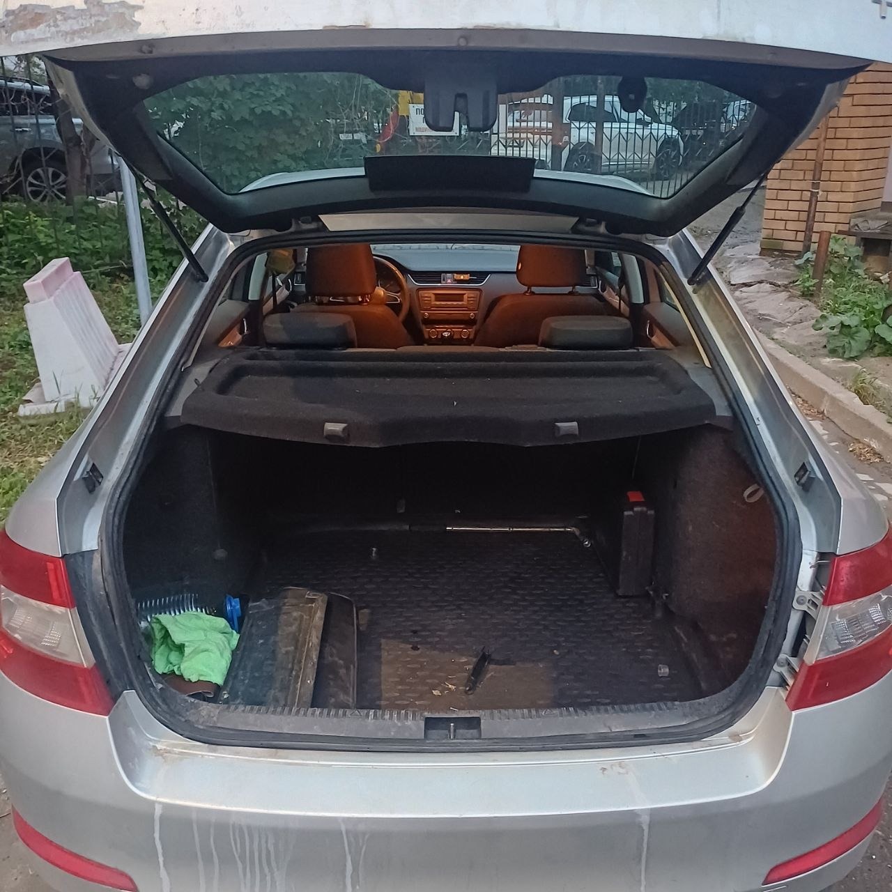 Автомобили: Автомобиль марки SKODA модель OCTAVIA 2013 г.в. VIN-номер