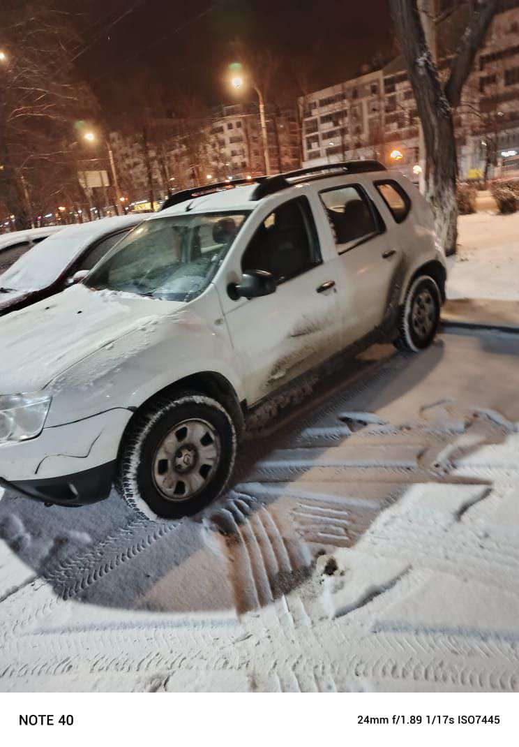 Автомобили: Легковой автомобиль марки: 
RENAULT, модель: Duster, год 
выпуска: 2012 г., 
идентификационный номер (VIN): 
X7LHSRH8548270611