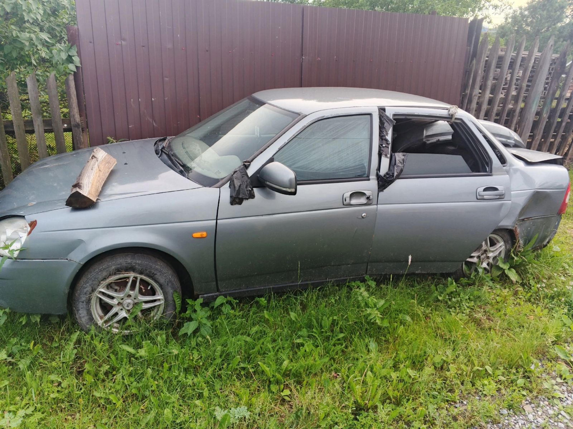 Автомобили: Легковой автомобиль марки:  LADA, модели: Priora, год выпуска: 2008г., идентификационный номер (VIN): XTA21703080143123