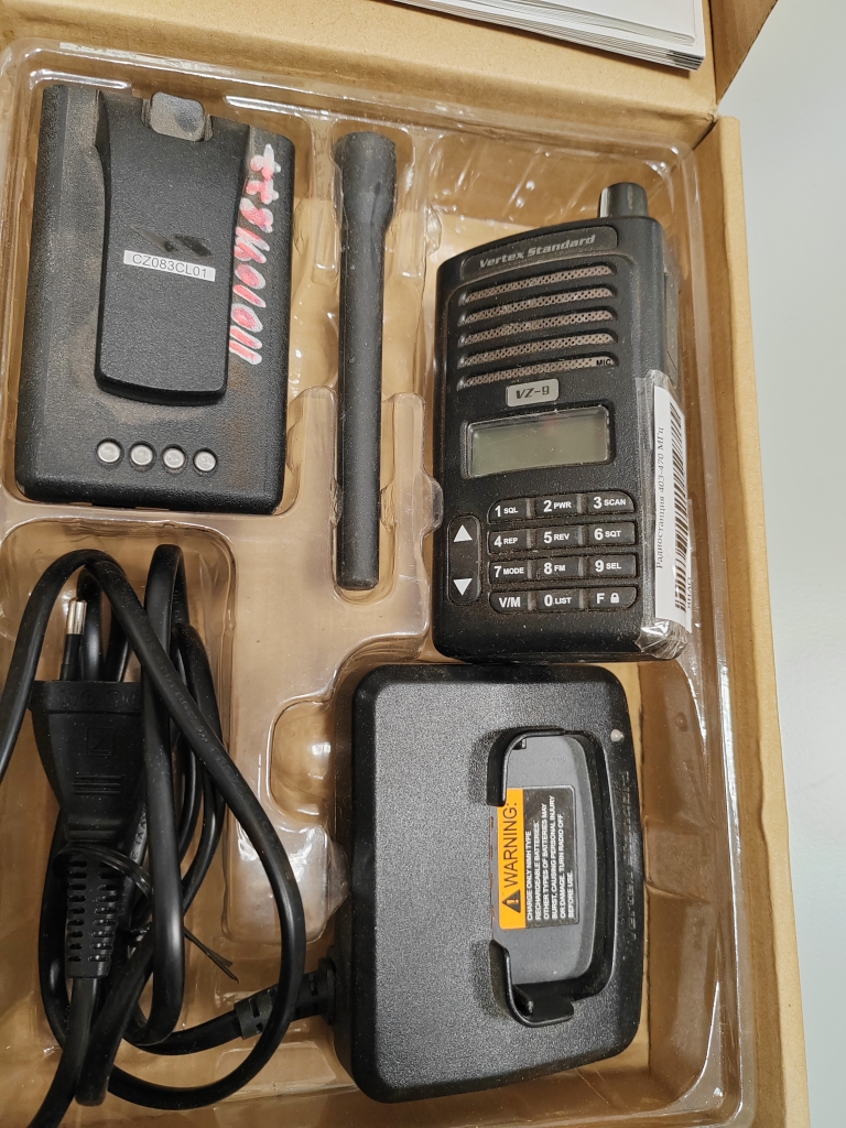 Радиостанция 403-470 МГц/0041-0245