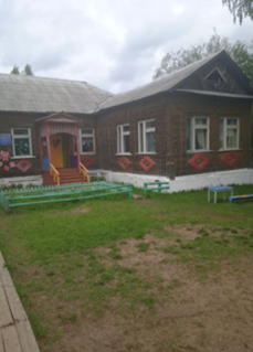Имущественный комплекс: нежилое здание детские ясли по адресу: г. Сыктывкар, ул. Сельская, д. 2а; нежилое здание прачечной по адресу: г. Сыктывкар, ул. Сельская, д. 2 б, одновременно с земельным участком