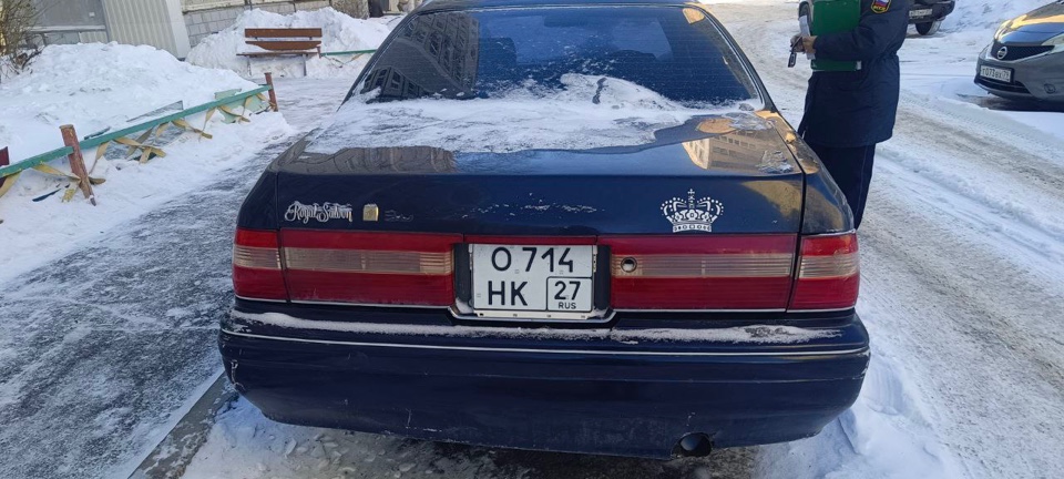 Автомобиль марки Toyota Crown, г/н О714НК27 ,1981 г.в., № кузова JZS1550036205 , цвет синий