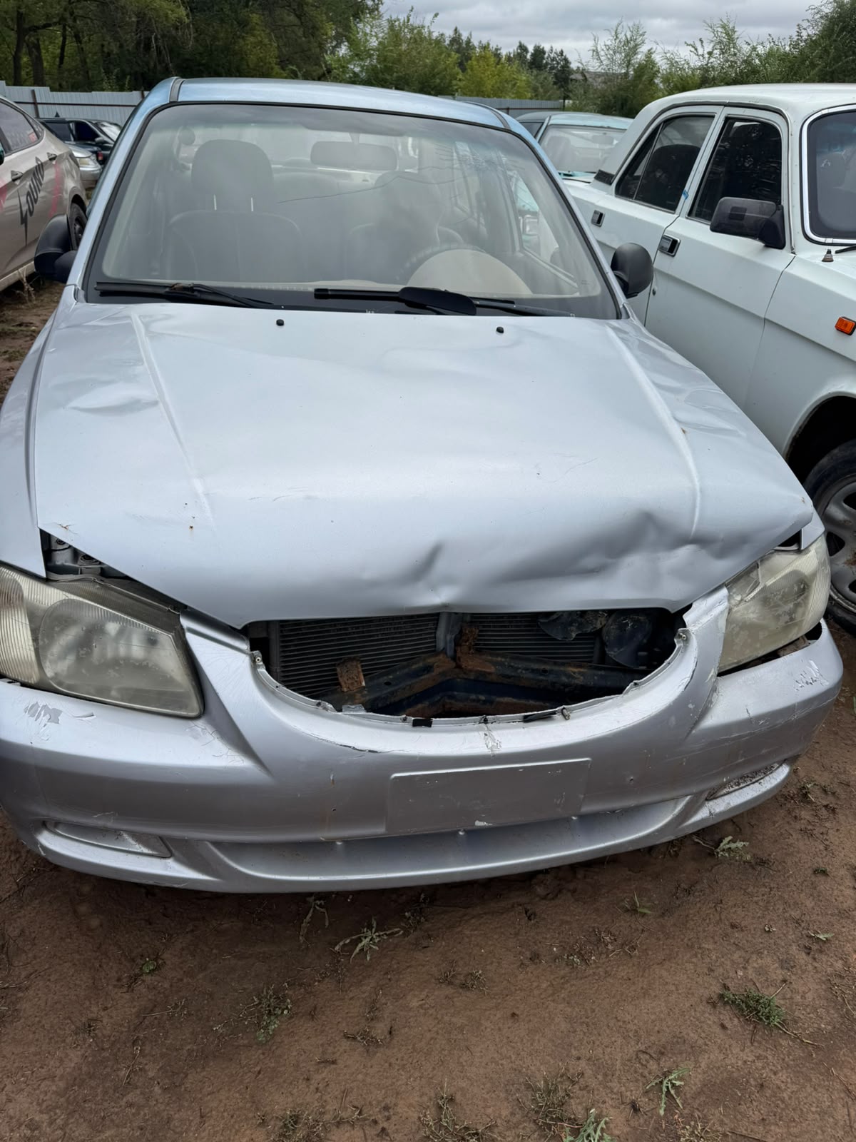 Лот №31 – Автомобиль Hyundai Accent,  2004 г.в.,  (64-011708)