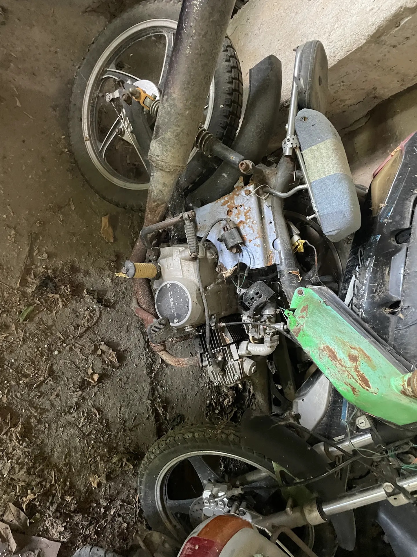 Мопед, год выпуска не установлен, с номером двигателя ZK49CC2406378.