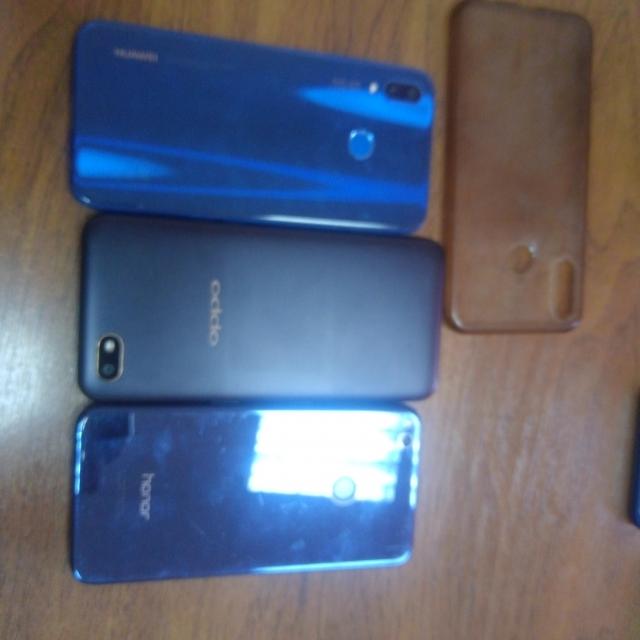 Единый лот.1. Сотовый телефон марки «Honor»